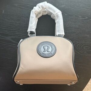 BRAND NEW Lululemon Athletica Beige Shoulder Bag